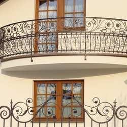 Romantick kovan zbradlie na balkne + oplotenie rodinnho domu vyroben v UKOVMI