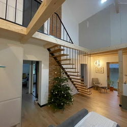 Zbradlie na schody - modern interirov zbradlie